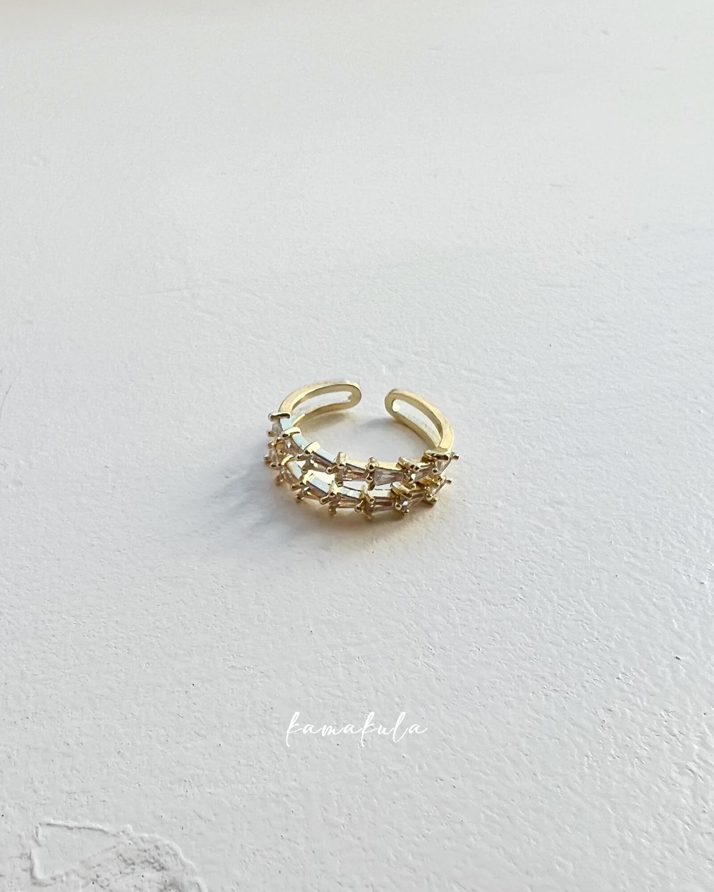 Double Crystal Band Ring
