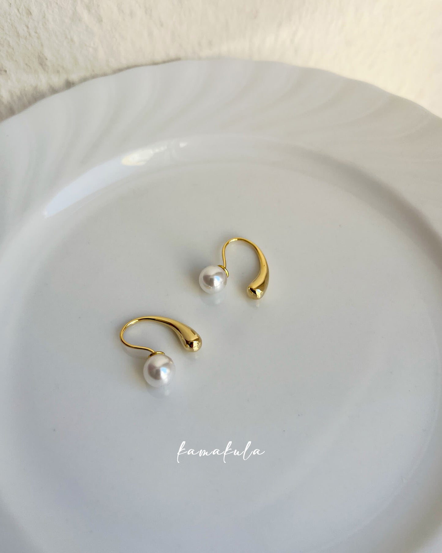 Egeria Pearl Ear Jackets