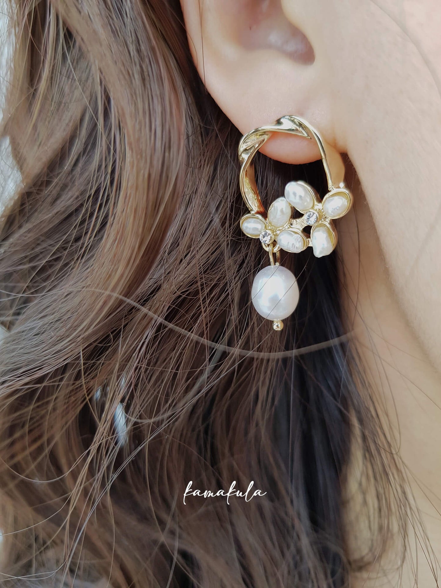 Aurora Pearl Earrings