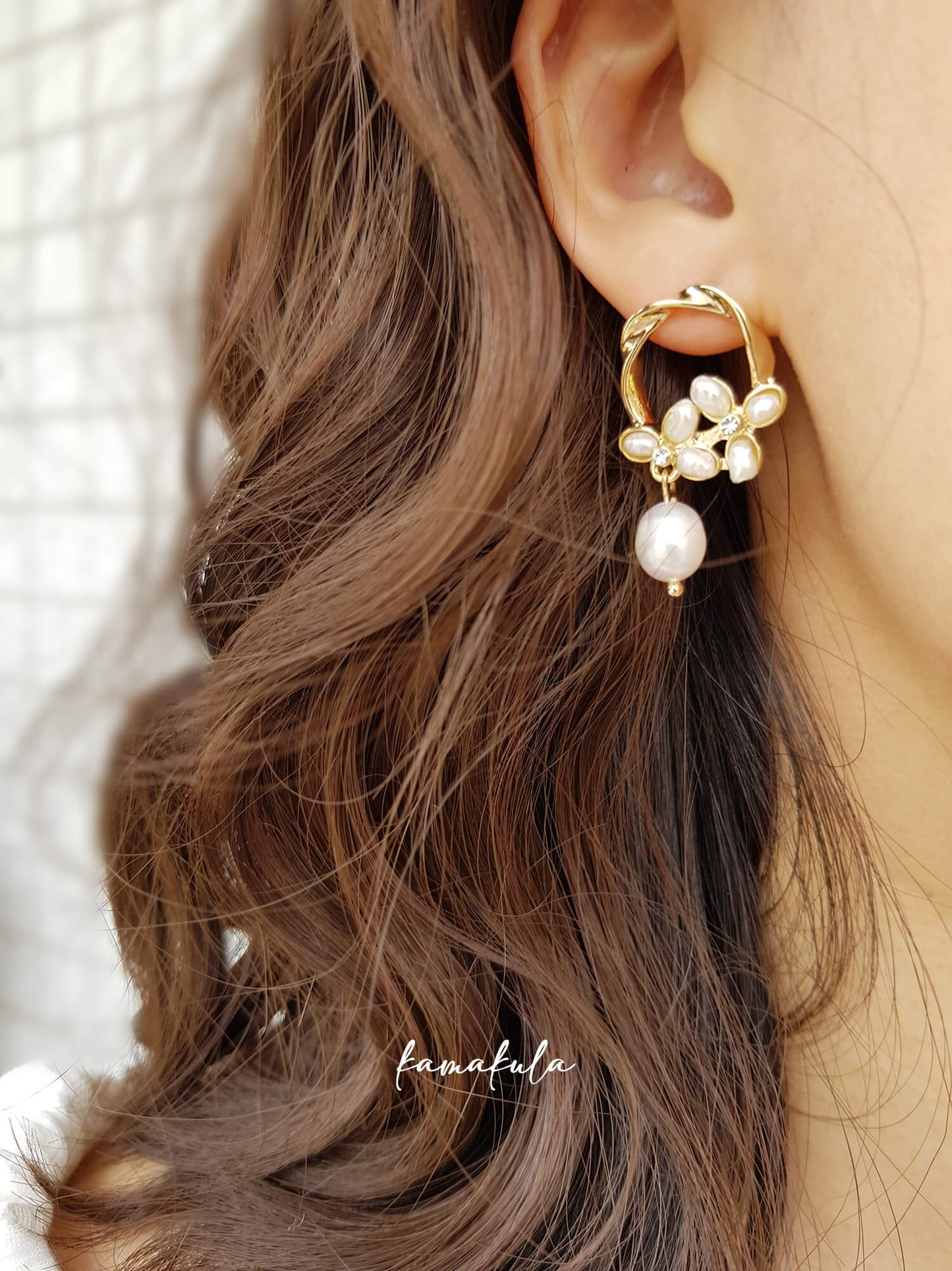 Aurora Pearl Earrings