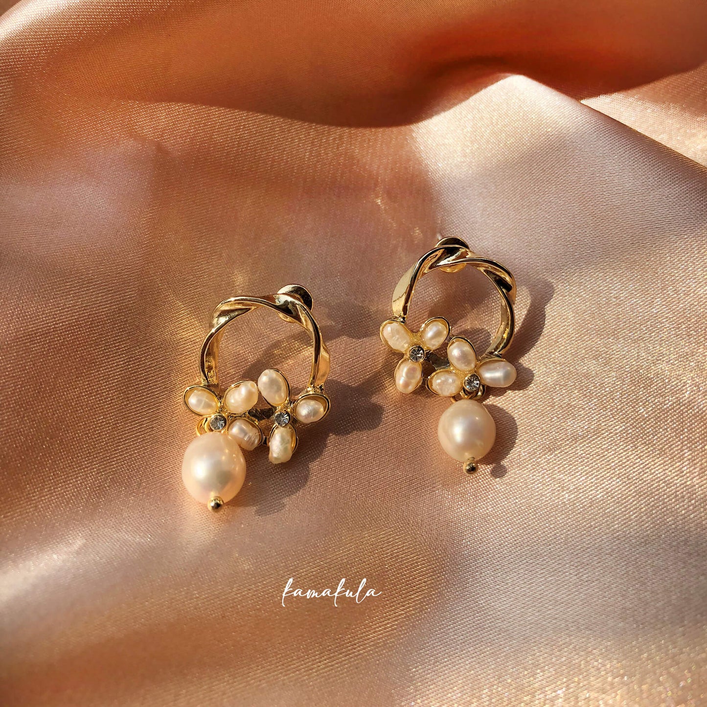 Aurora Pearl Earrings