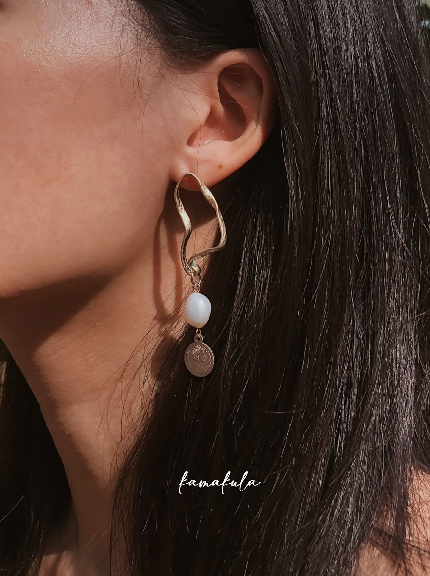 Elizabeth Irregular Pearl Earrings