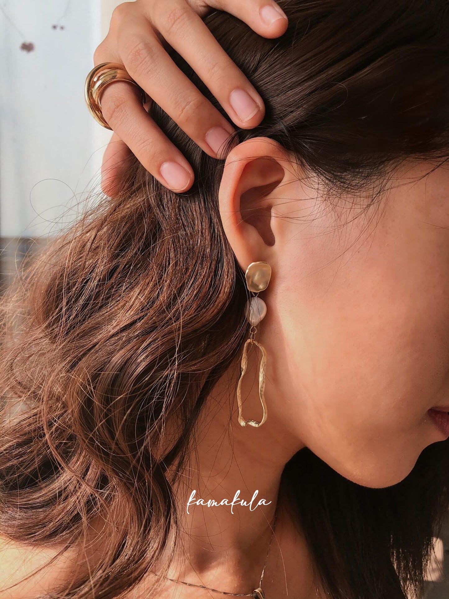 Elizabeth Irregular Pearl Earrings