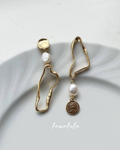 Elizabeth Irregular Pearl Earrings