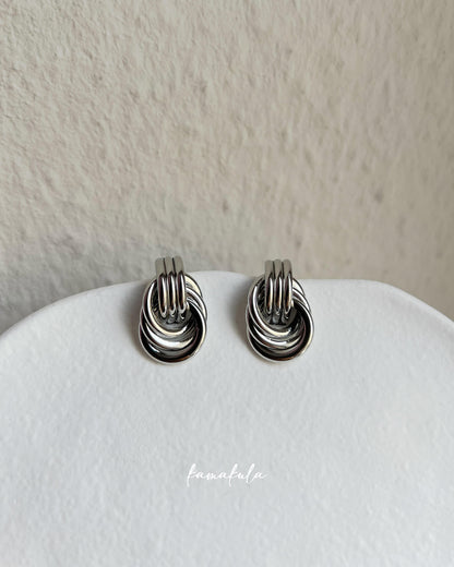 Love Knot Stud Earring