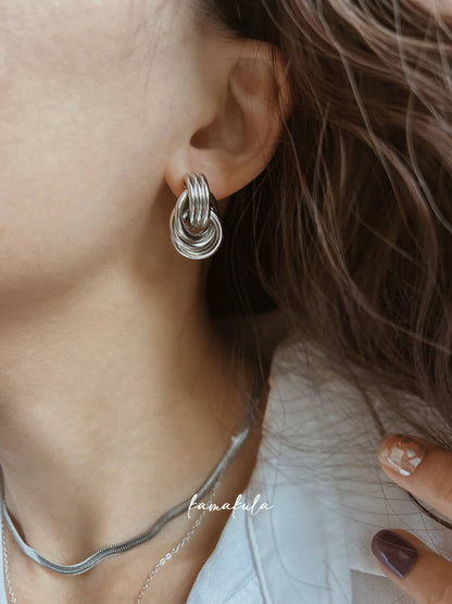 Love Knot Stud Earring