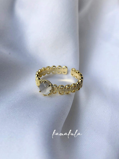 Amaris Moonstone Ring (Single Stone)
