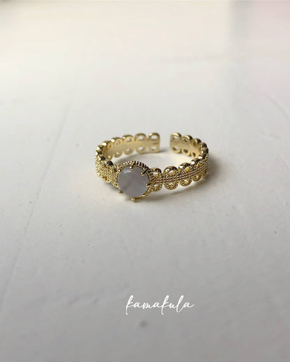 Amaris Moonstone Ring (Single Stone)