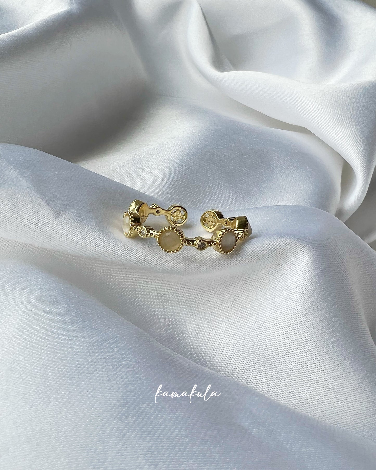 Amaris Moonstone Ring (Multi Stone)