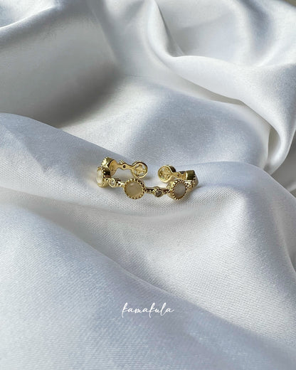 Amaris Moonstone Ring (Multi Stone)