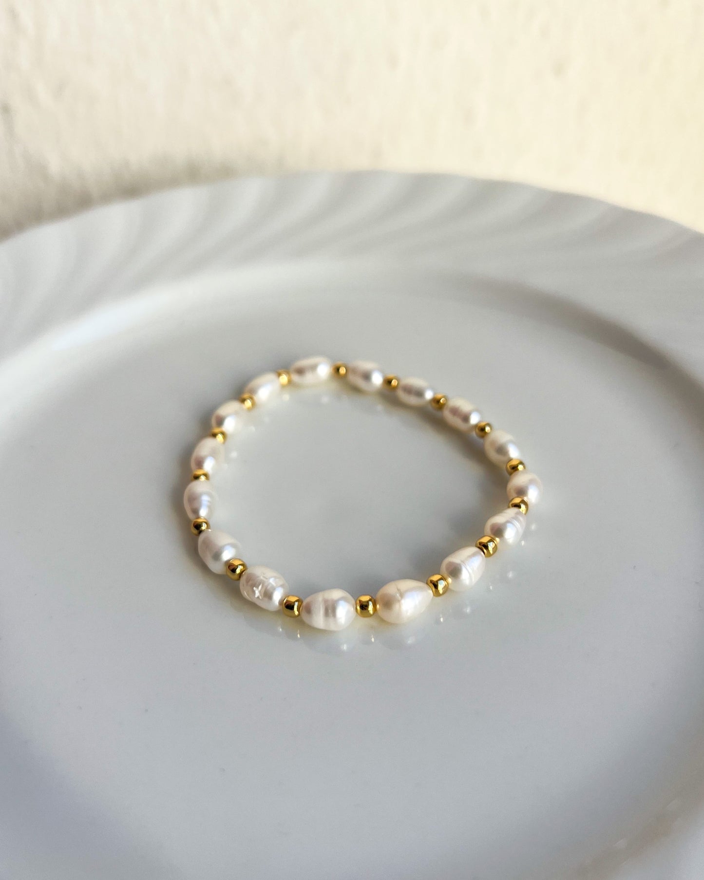 Gilded Freshwater Pearl Bracelet