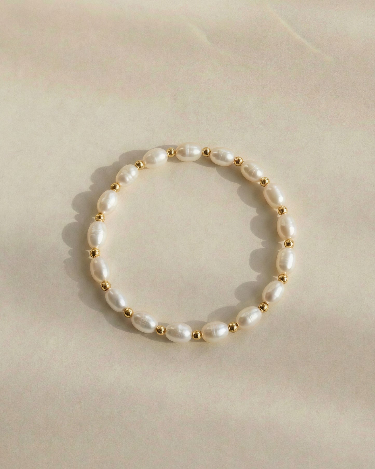 Gilded Freshwater Pearl Bracelet