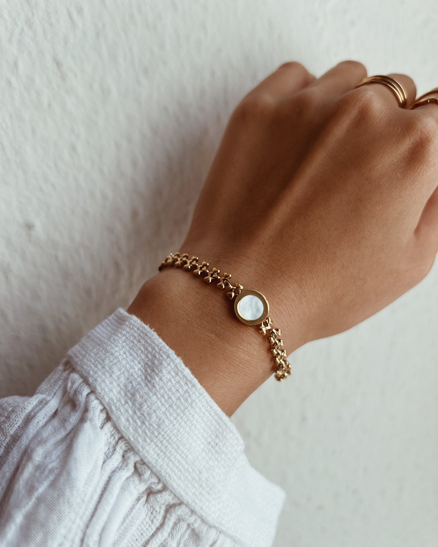 Mother of Pearl Solitaire Bracelet Waterproof