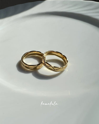 Diamond-Cut Pattern Ring