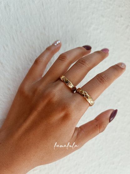 Diamond-Cut Pattern Ring