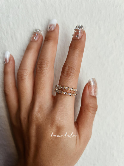 Double Crystal Band Ring