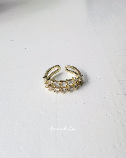 Double Crystal Band Ring