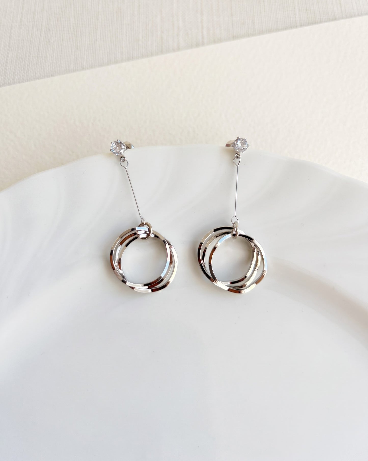 Layered Circle Drop Earrings