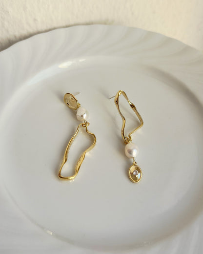 Asymmetrical Pearl Drop Earrings