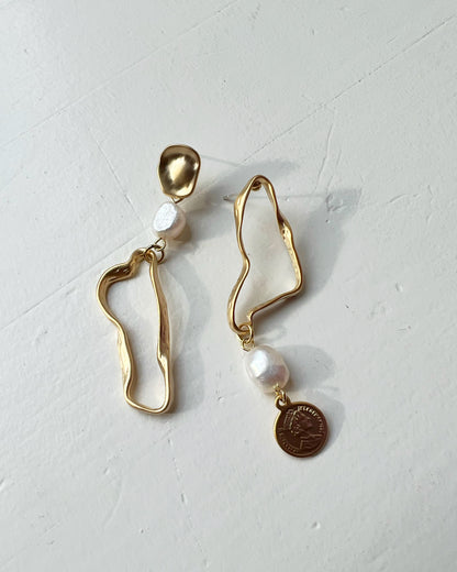 Asymmetrical Pearl Drop Earrings