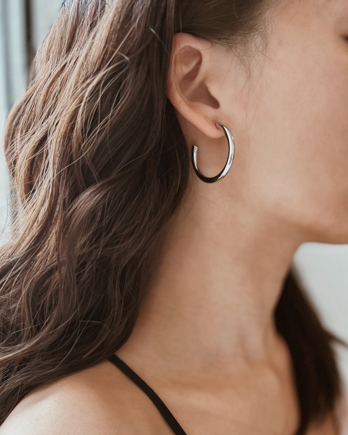 Classic Mid Hoop earrings