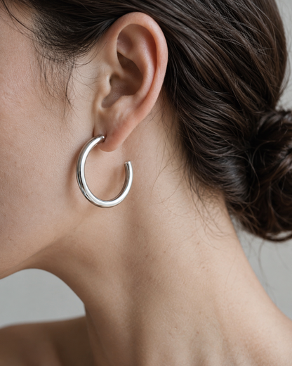 Classic Mid Hoop earrings
