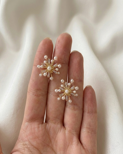 Pearl Cluster Stud Earrings