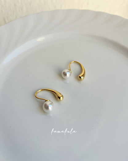 Egeria Pearl Ear Jackets