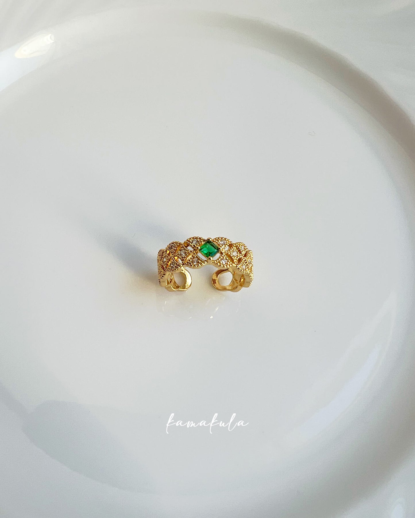 Jasmine Emerald Filigree Ring