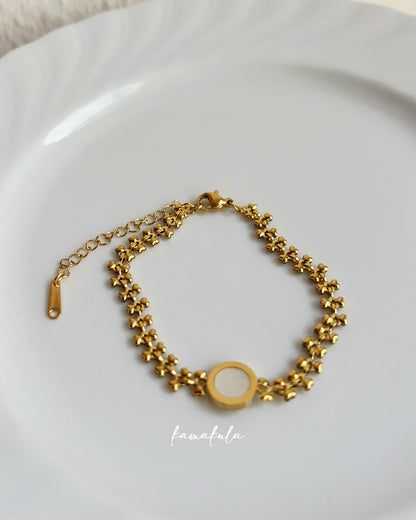 Mother of Pearl Solitaire Bracelet