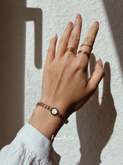 Mother of Pearl Solitaire Bracelet