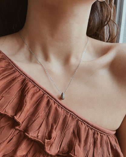 Minimal Teardrop Necklace Waterproof