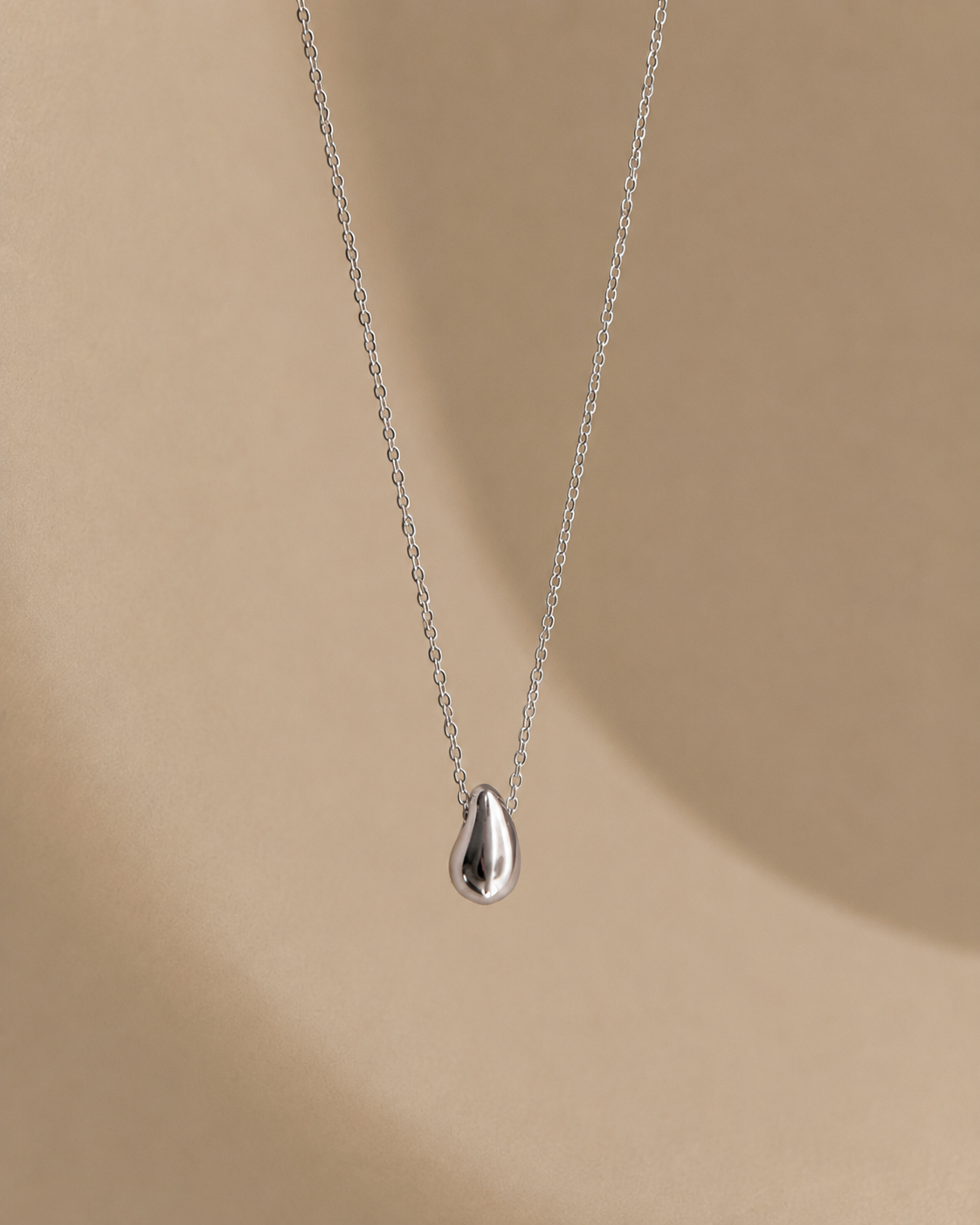 Minimal Teardrop Necklace Waterproof