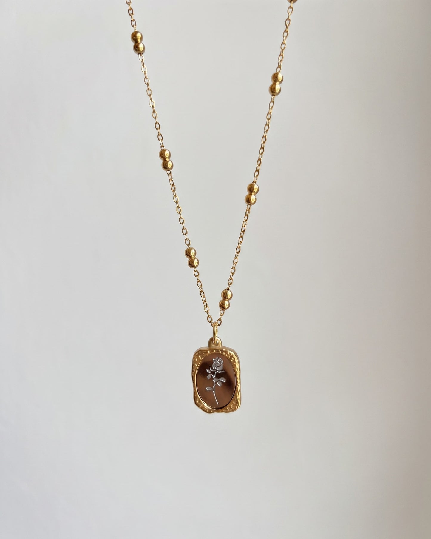 Retro Mirror Rose Pendant Necklace Waterproof