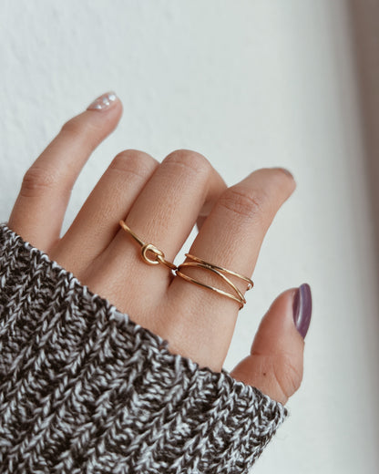 Minimal Love Knot Ring Waterproof