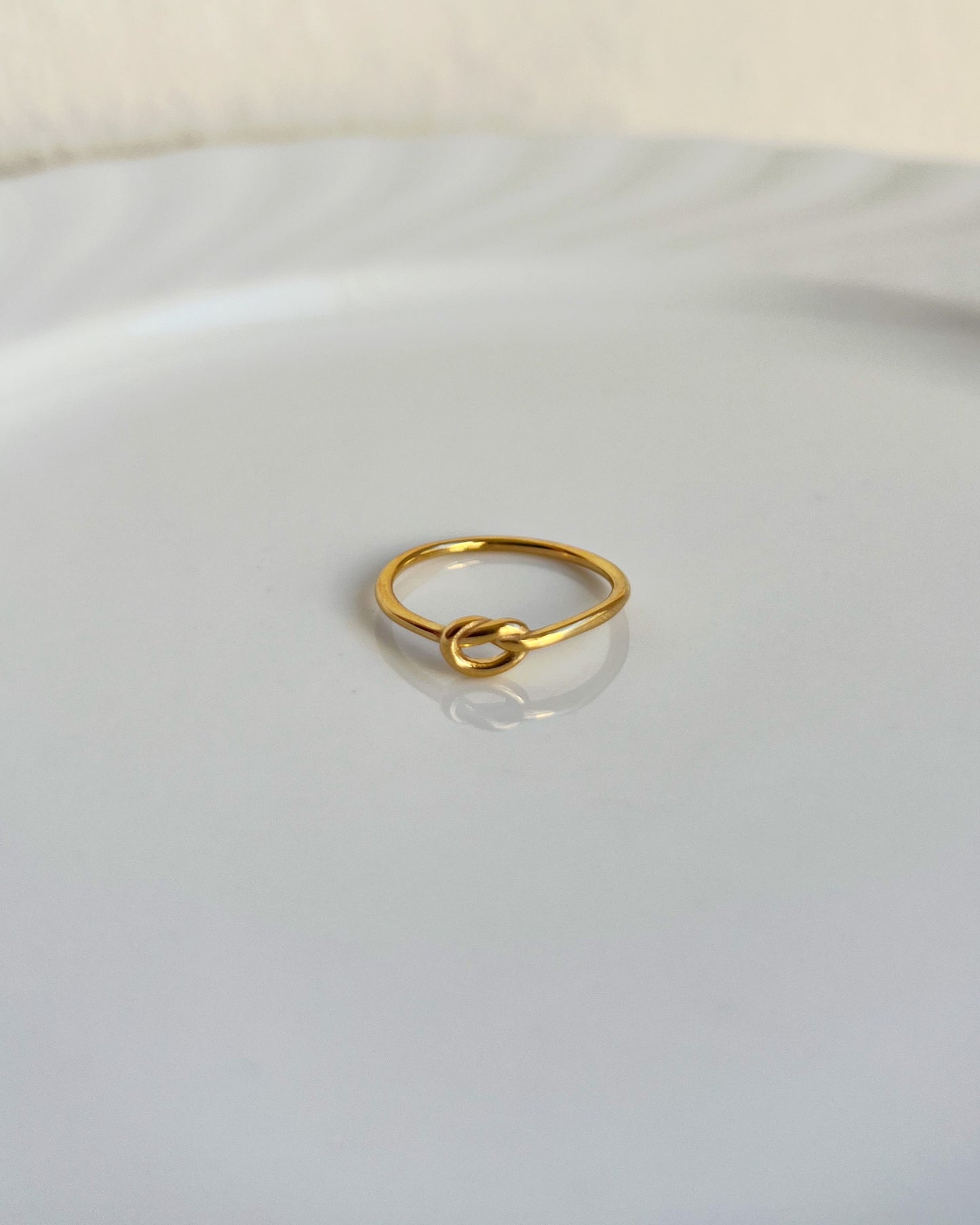 Minimal Love Knot Ring Waterproof