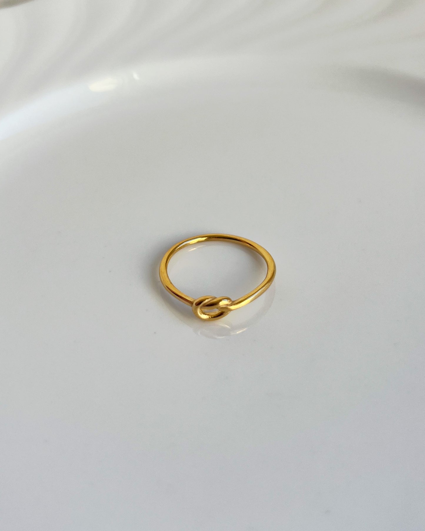 Minimal Love Knot Ring Waterproof