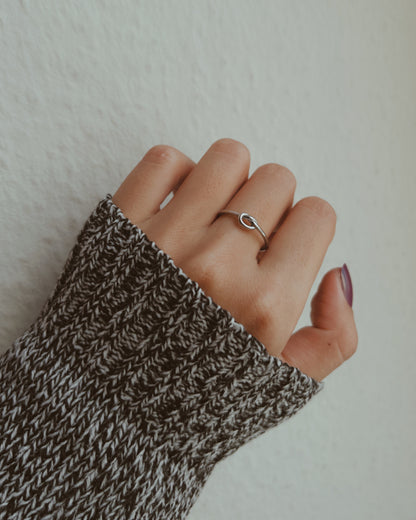 Minimal Love Knot Ring Waterproof