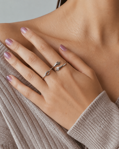 Minimal Love Knot Ring Waterproof