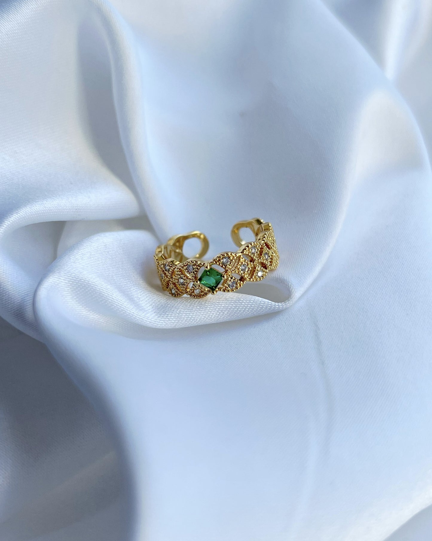 Emerald Green Filigree Ring
