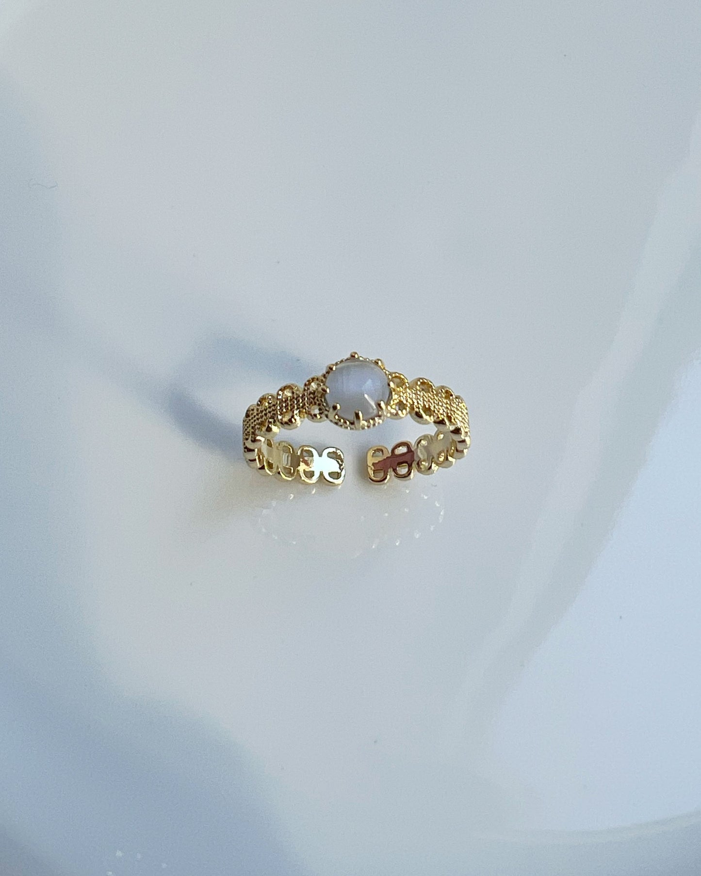 Milky Stone Filigree Ring