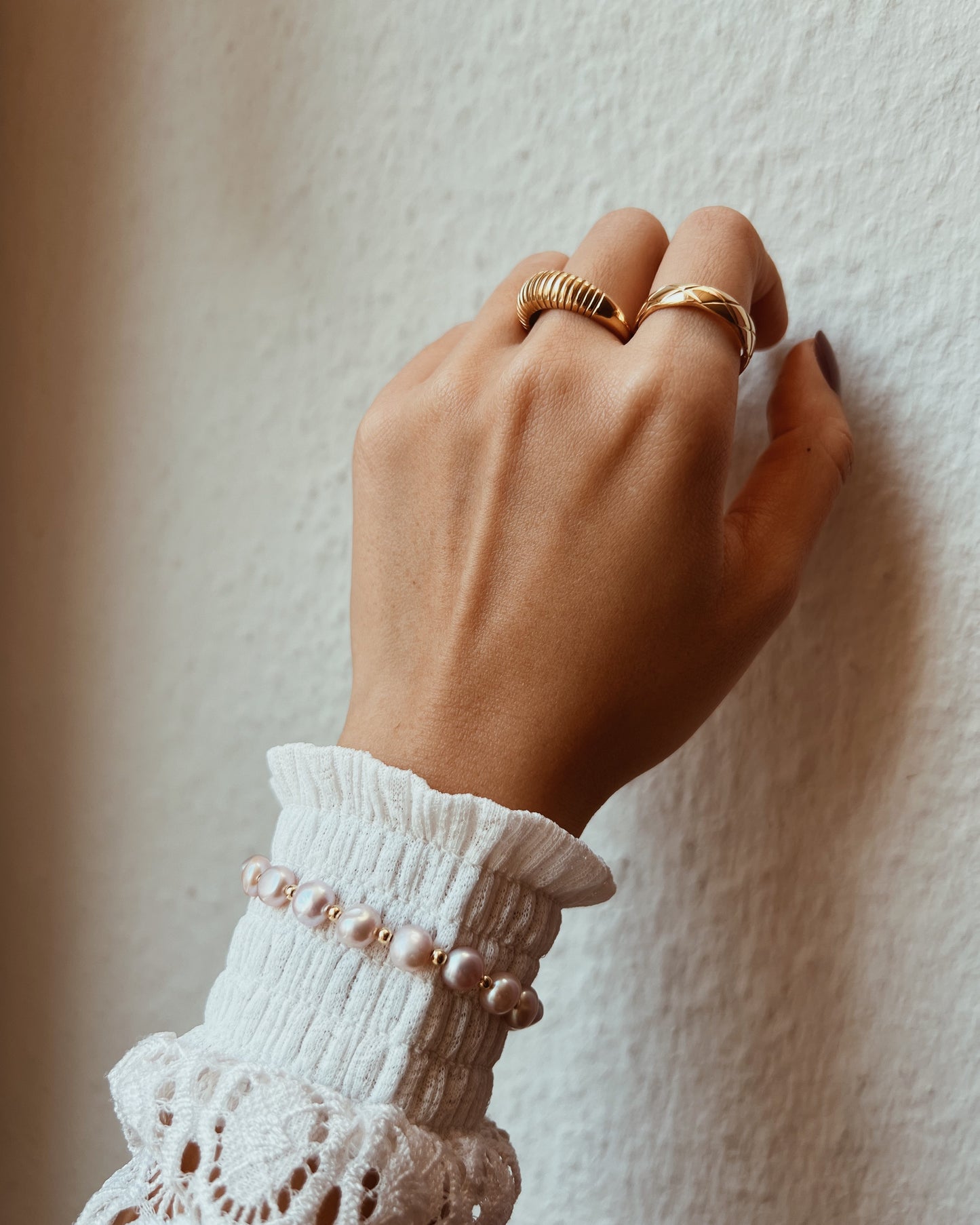 Ribbed Croissant Ring Waterproof