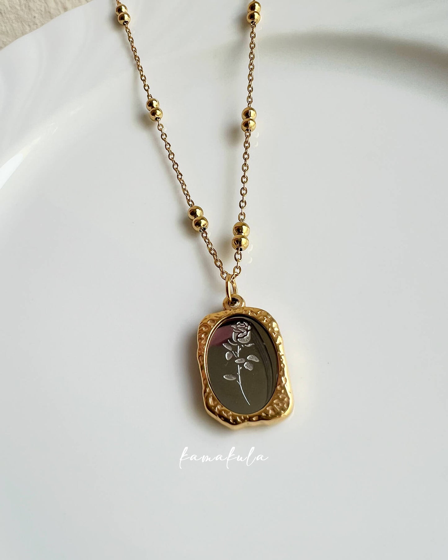Retro Mirror Rose Pendant Necklace