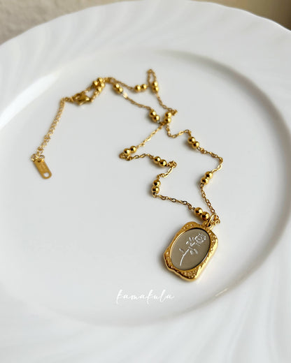 Retro Mirror Rose Pendant Necklace