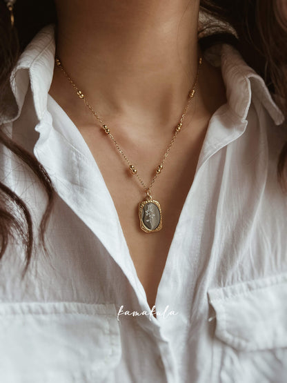 Retro Mirror Rose Pendant Necklace
