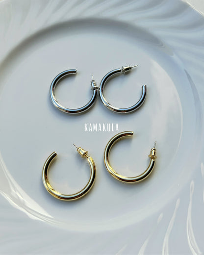 Classic Mid Hoop earrings