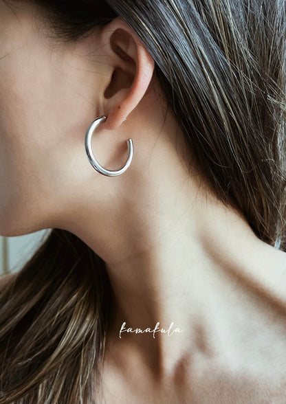 Classic Mid Hoop earrings