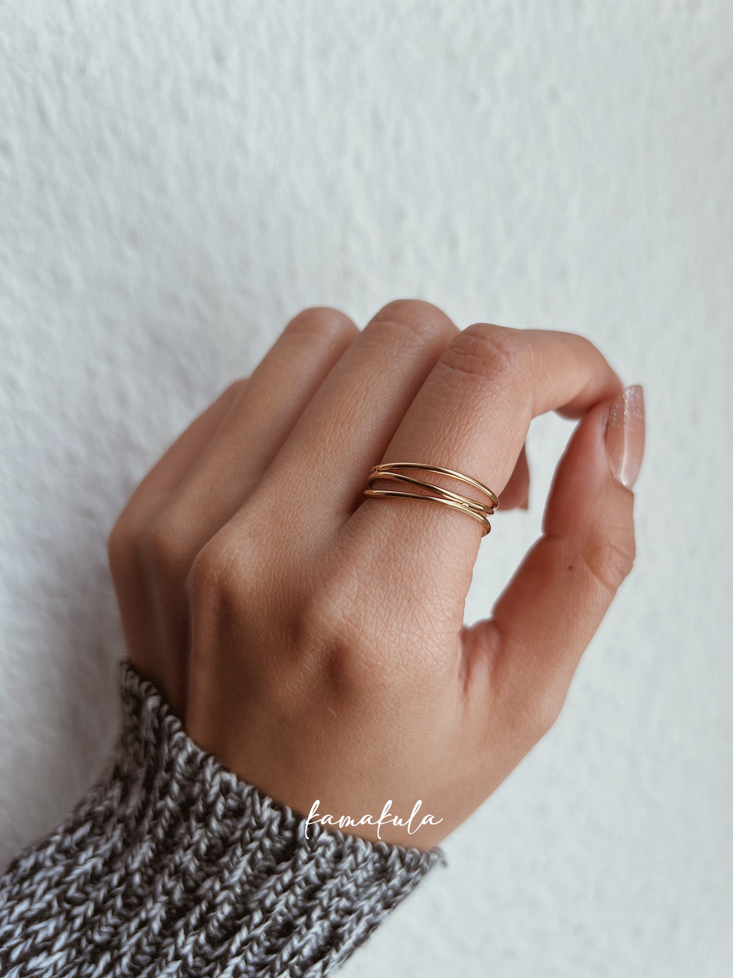 Thin Multi-Band Wire Ring