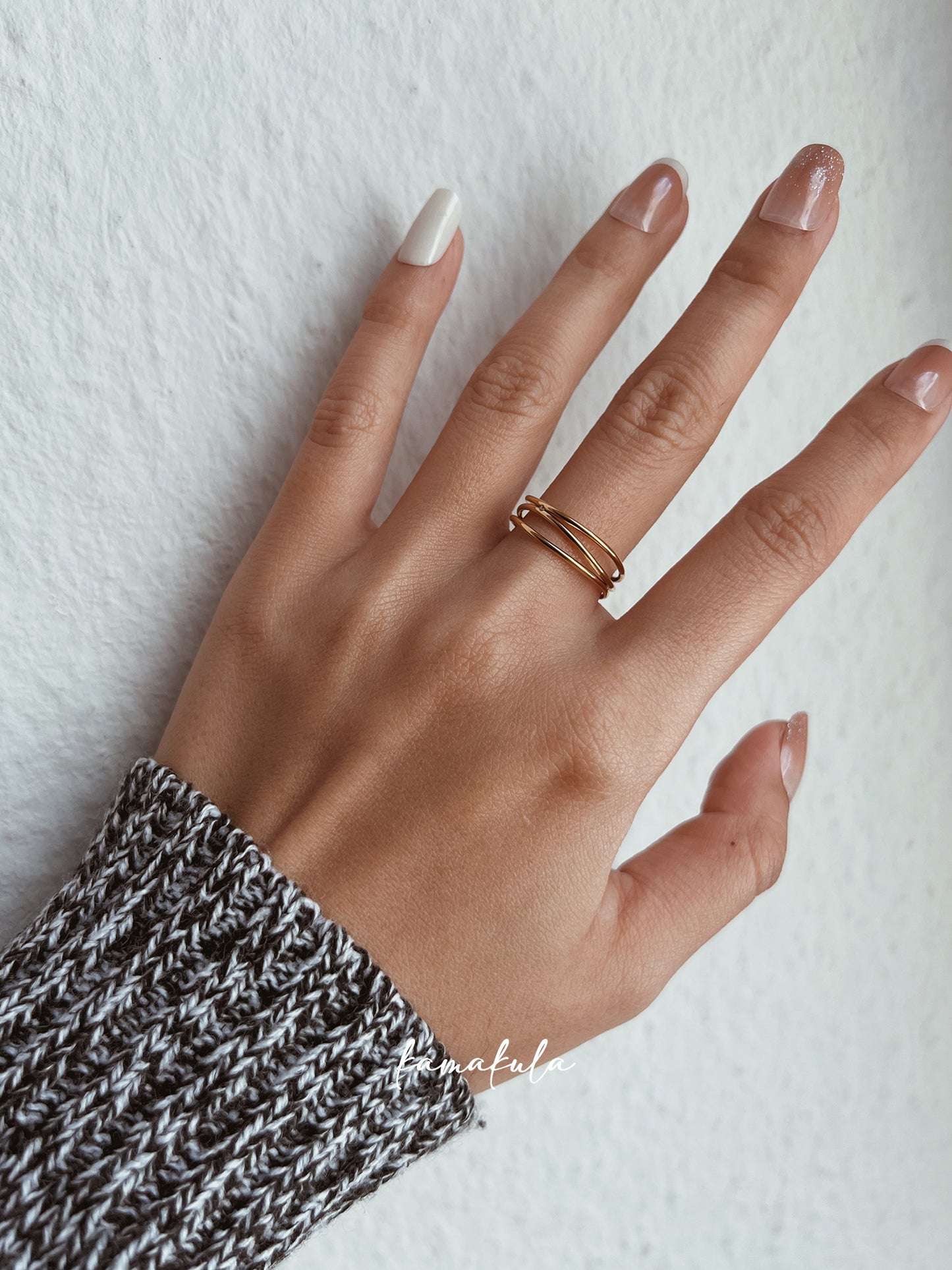 Thin Multi-Band Wire Ring